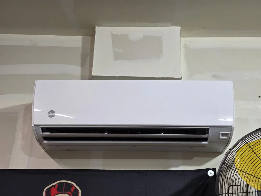 Wall-mounted ductless indoor unit